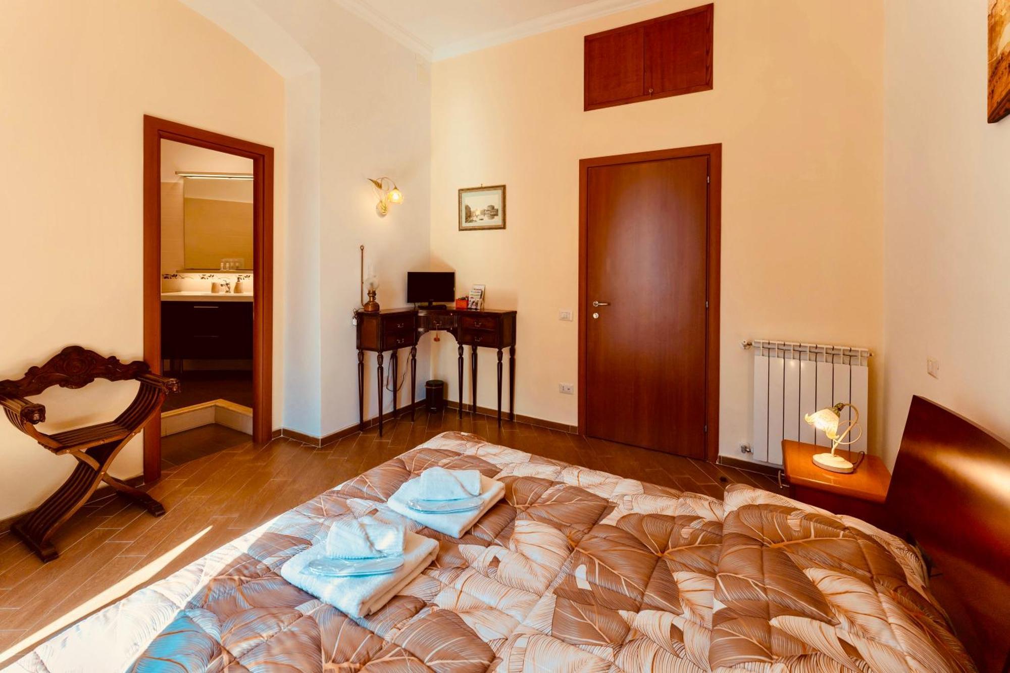 Bed and breakfast Miclad Colosseum 3*
